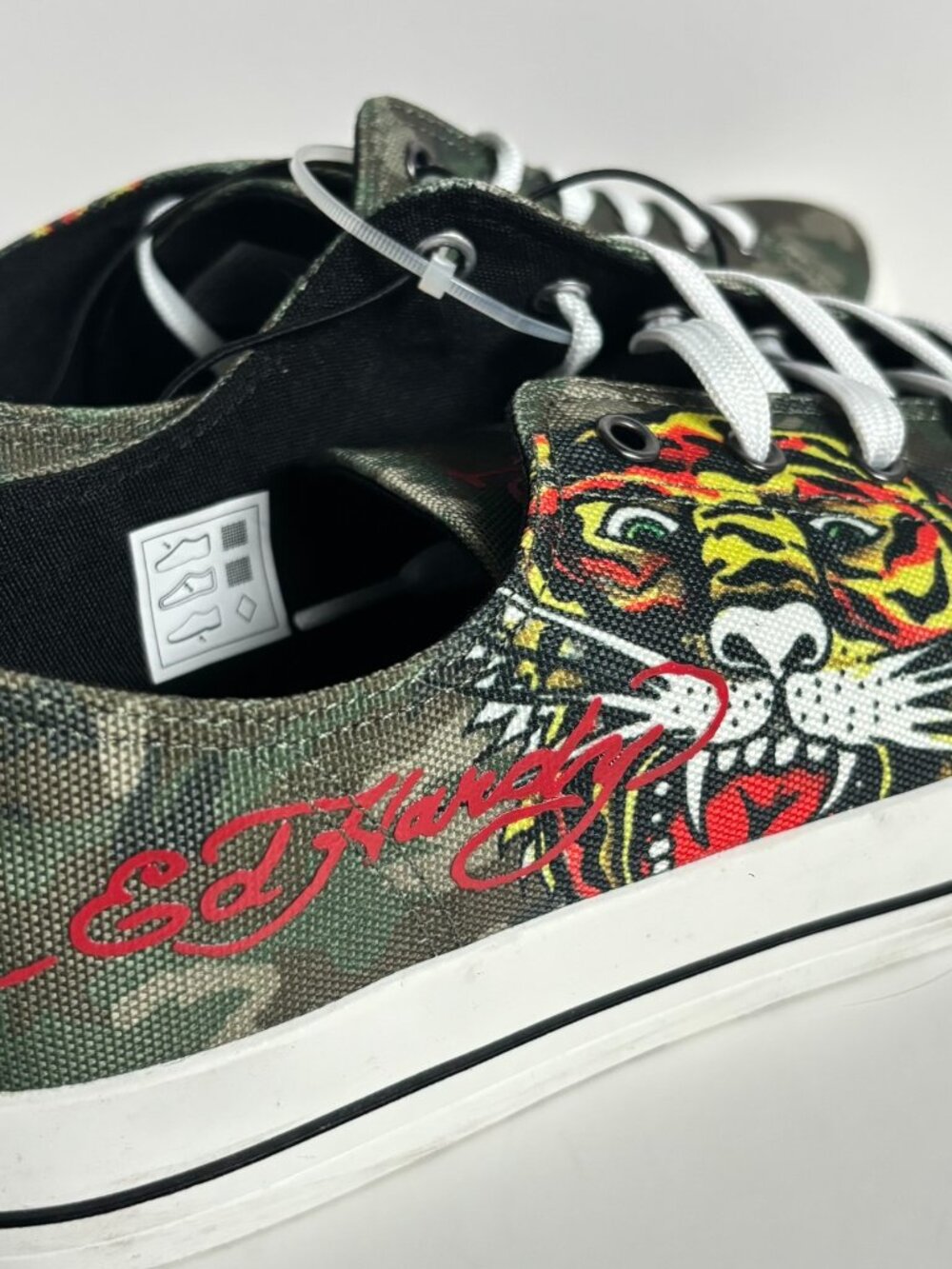 Ed Hardy Screaming Tiger Shoes in Camo - Men's Size 10.5 - Fashion Sneakers